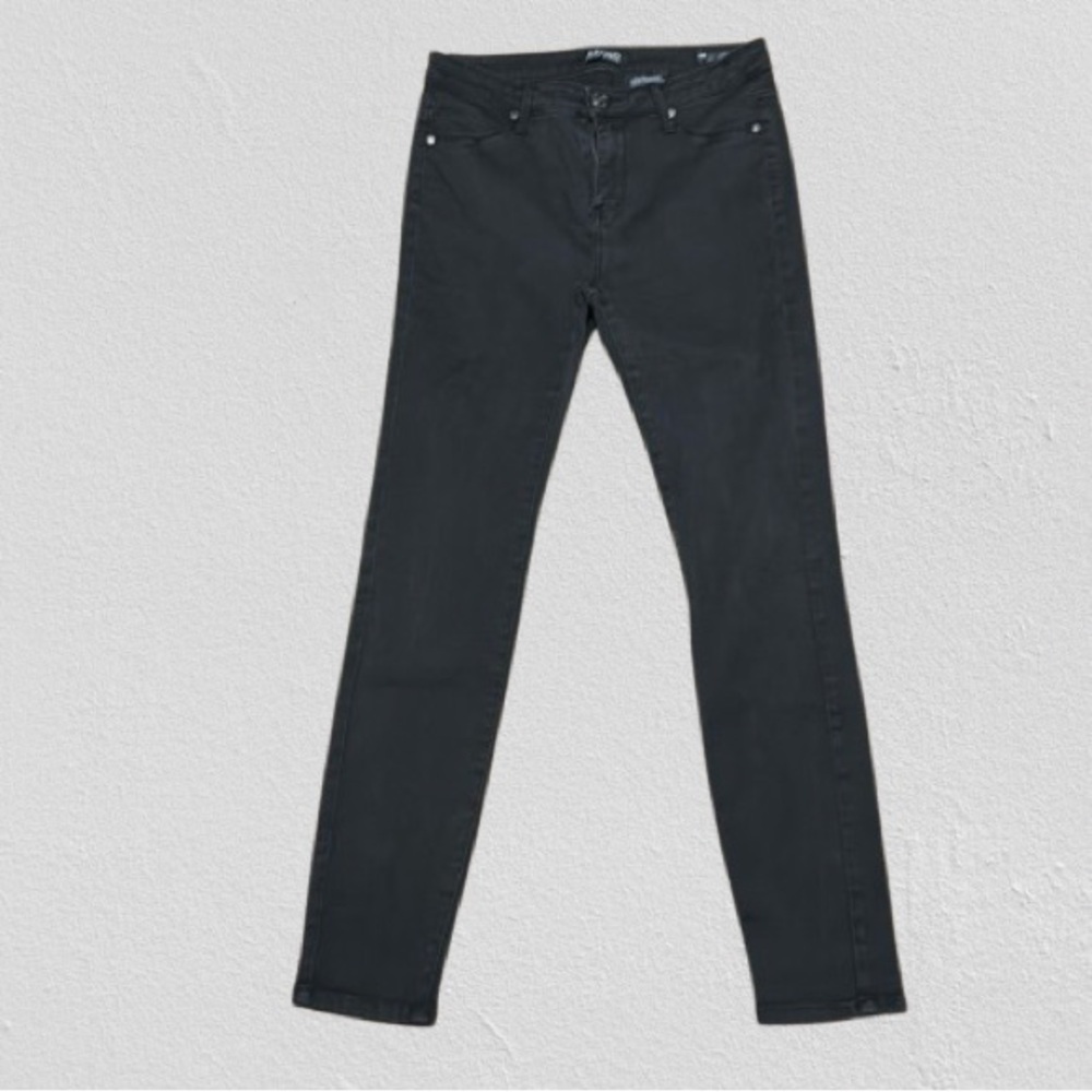 Buffalo Karolin mid-rise super stretch jegging size 6 / 28